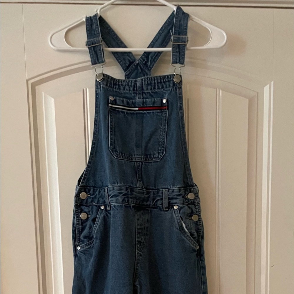 Tommy Hilfiger Navy Denim Label with Signature Flag